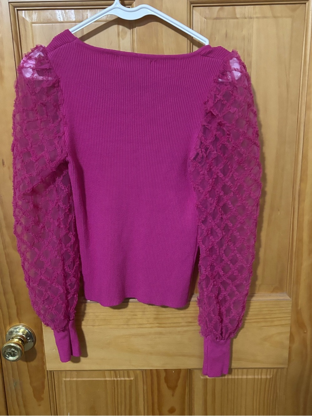Pink Lace-Sleeve Ribbed Knit Top - Picture 4 of 4